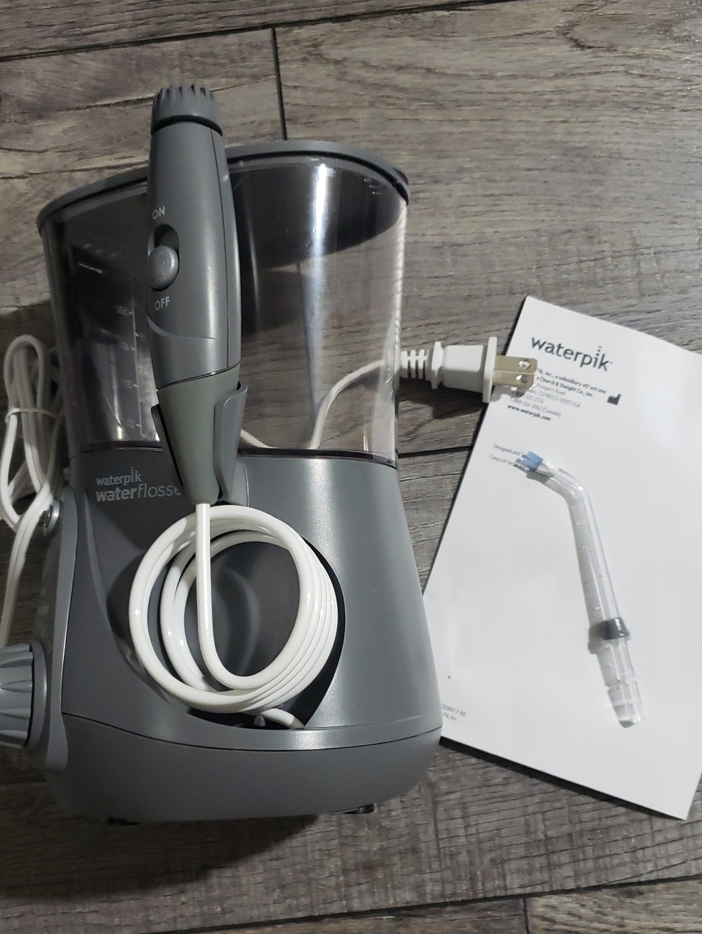 Waterpik Aquarius Countertop Water Flosser WP-667W